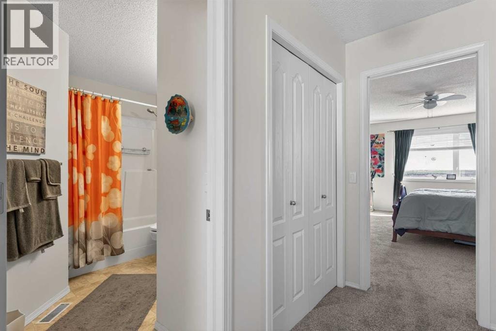 92 Hamptons Link NW — photo 31