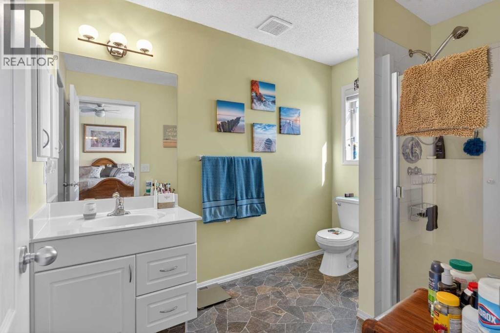 92 Hamptons Link NW — photo 24