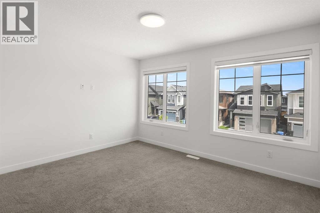 293 Carringsby Way NW — photo 23
