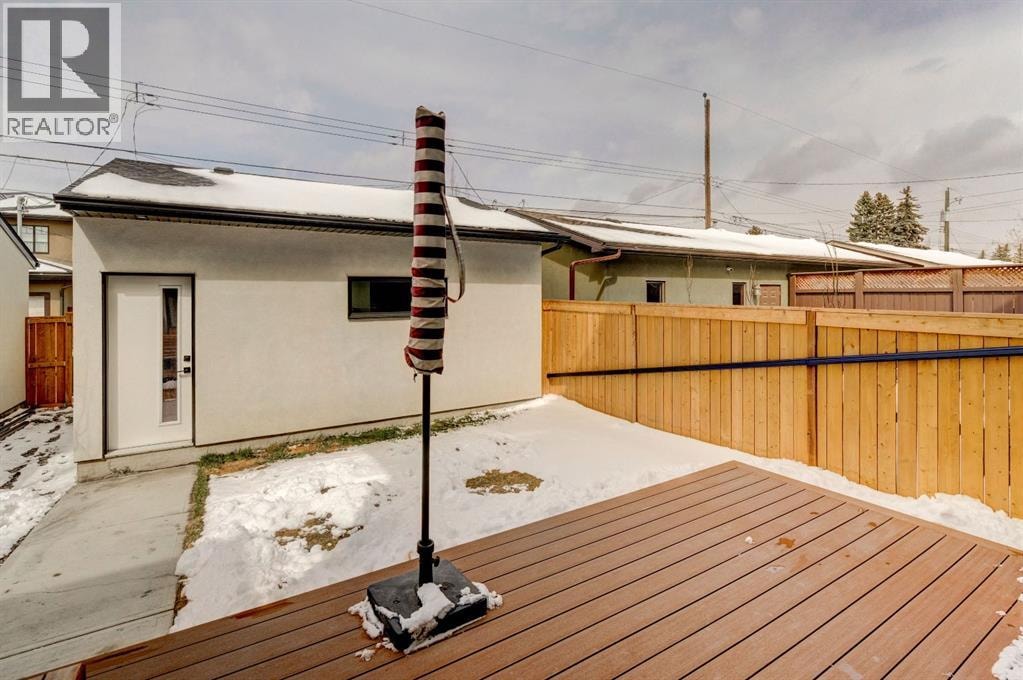 2440 31 Avenue SW — photo 40