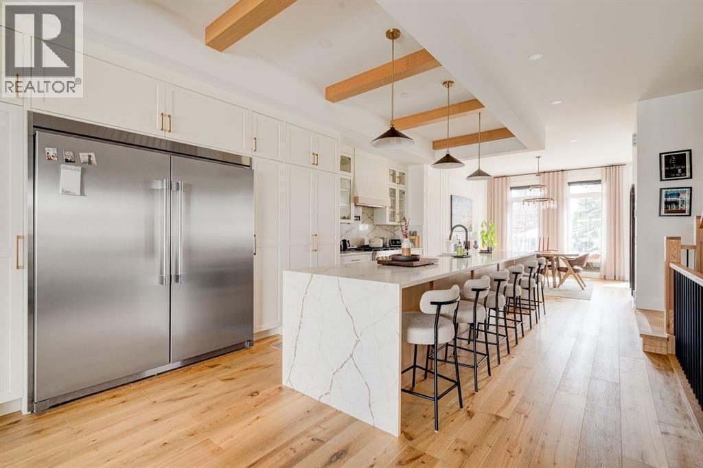 2440 31 Avenue SW — photo 5
