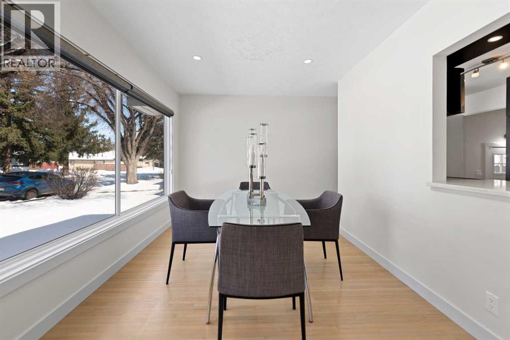 38 Westwood Drive SW — photo 8
