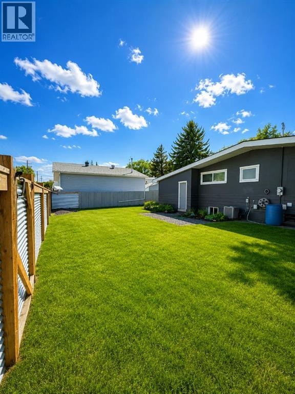 38 Westwood Drive SW — photo 34