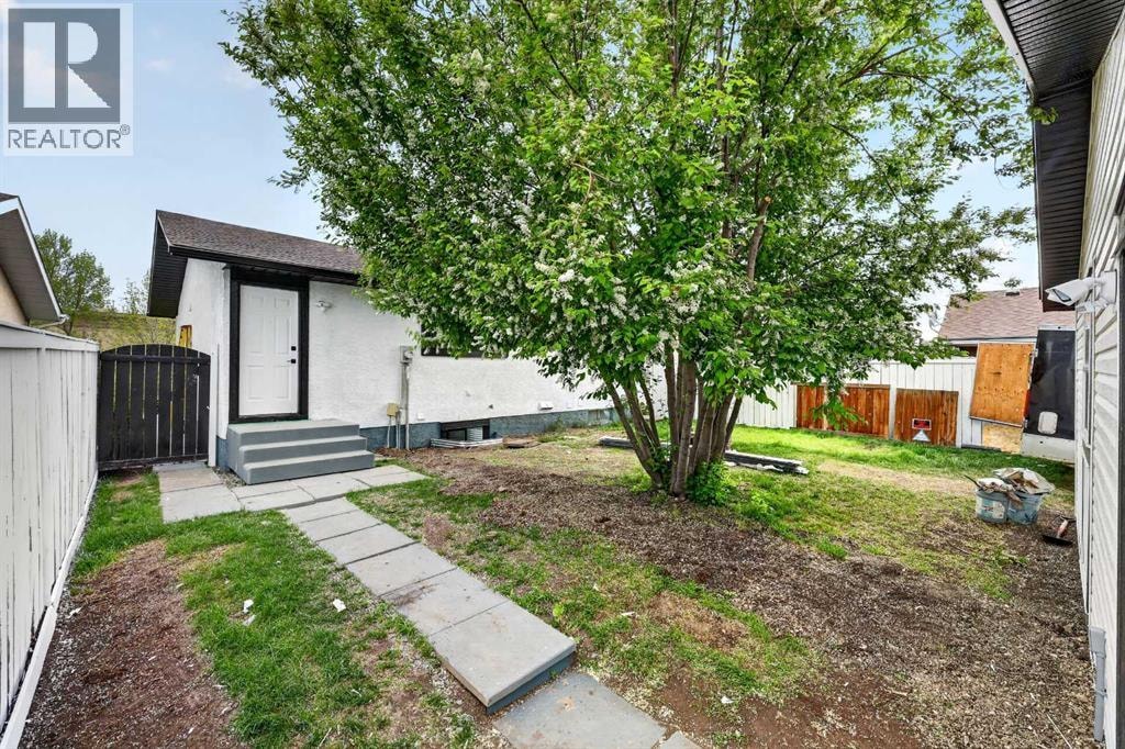 5423 Madigan Drive NE — photo 30