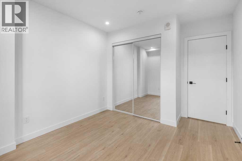 306, 8375 Broadcast Avenue — photo 24