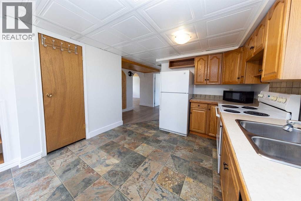 1132 Berkley Drive NW — photo 22