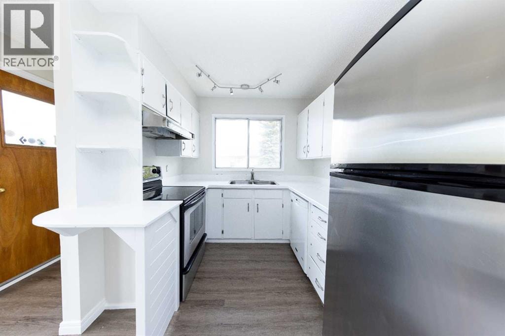1132 Berkley Drive NW — photo 8