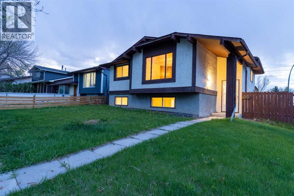 1132 Berkley Drive NW