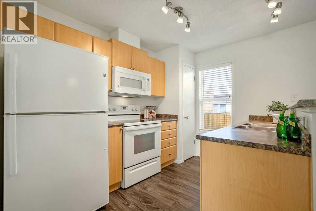 246 Elgin View SE — photo 12