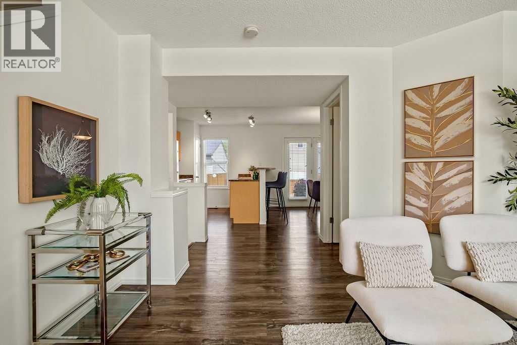 246 Elgin View SE — photo 5