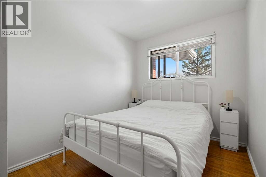 1527 46 Street SE — photo 15