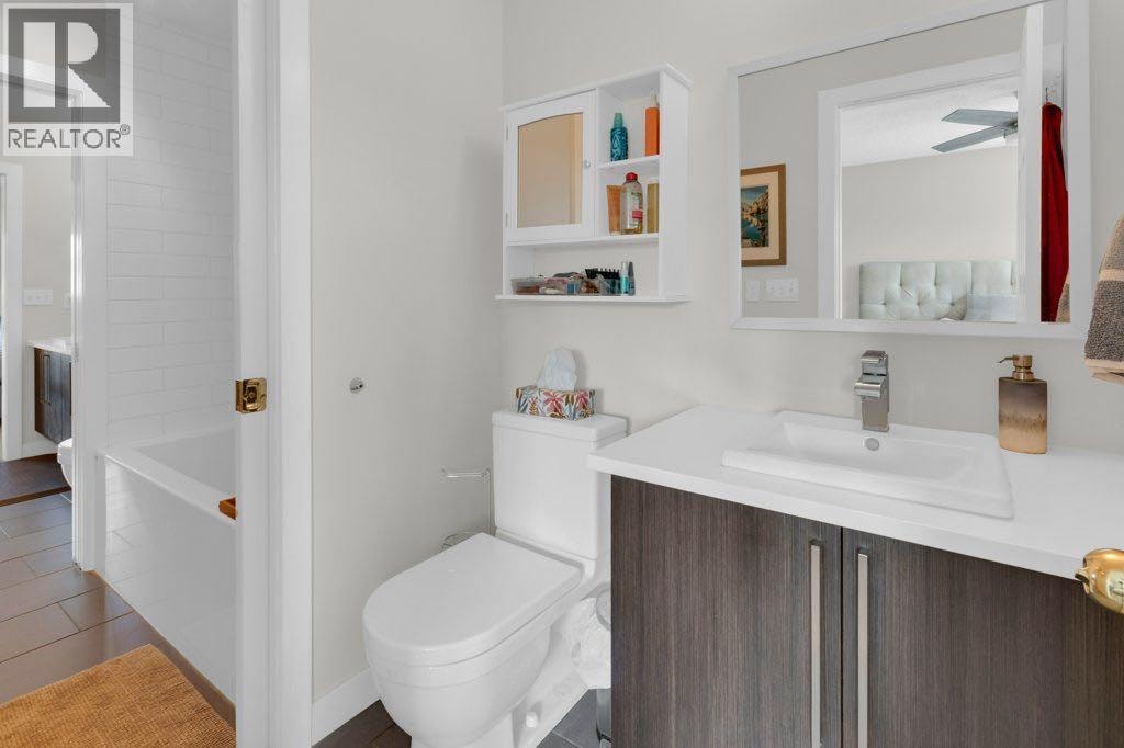 3528 20 Street SW — photo 14