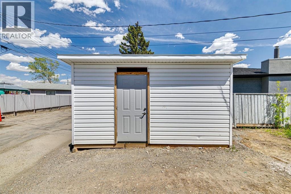 816 Avonlea Place SE — photo 19