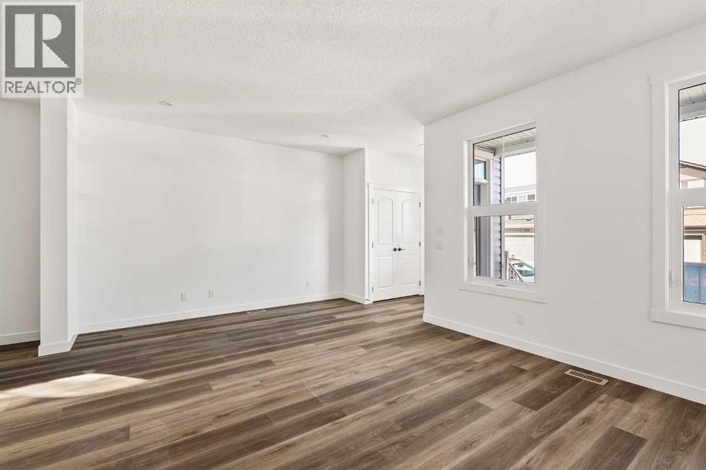1133 Chinook Gate Bay SW — photo 9