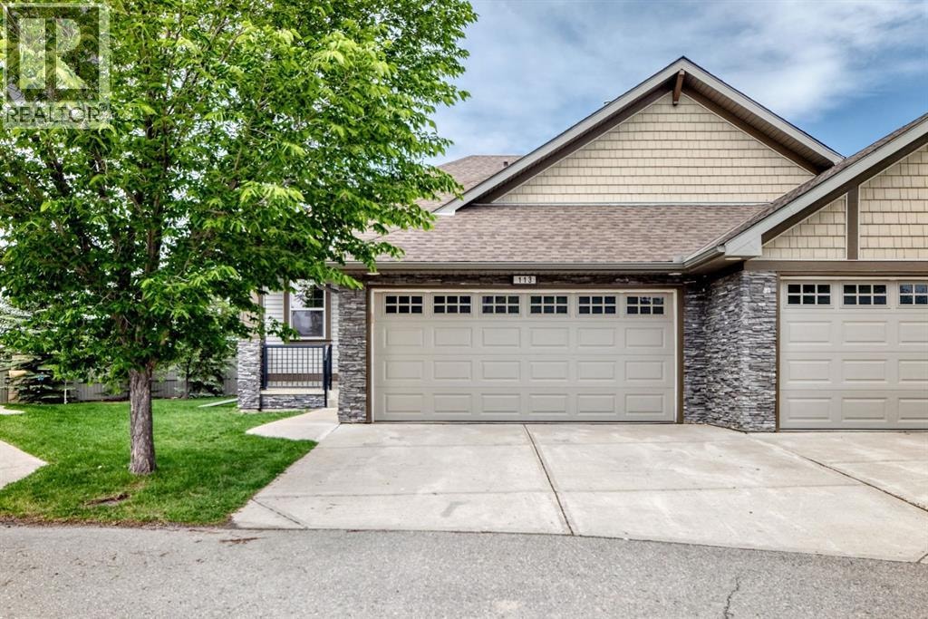 113, 100 Coopers Common SW — photo 1