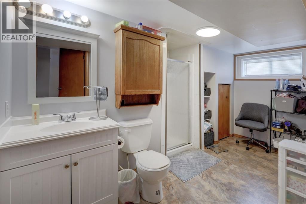 3432 3 Avenue NW — photo 38