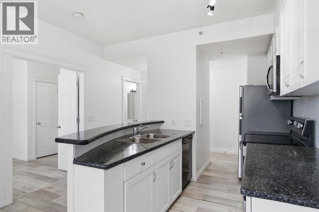 438, 930 Centre Avenue NE — photo 15