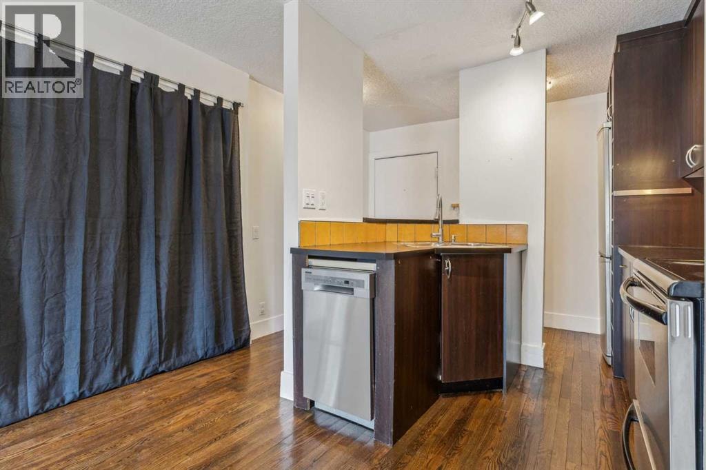 301, 1530 16 Avenue SW — photo 10