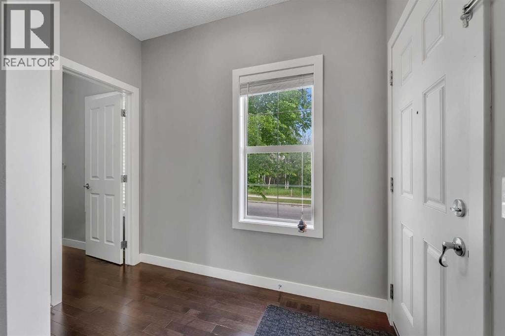 240 Elgin Meadows Way SE — photo 5