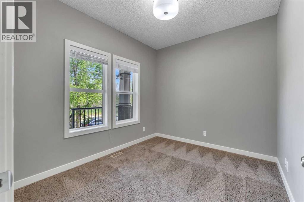 240 Elgin Meadows Way SE — photo 12