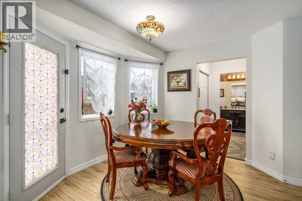 76 Sunlake Gardens SE — photo 17