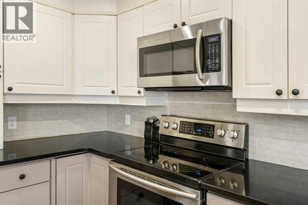 76 Sunlake Gardens SE — photo 13