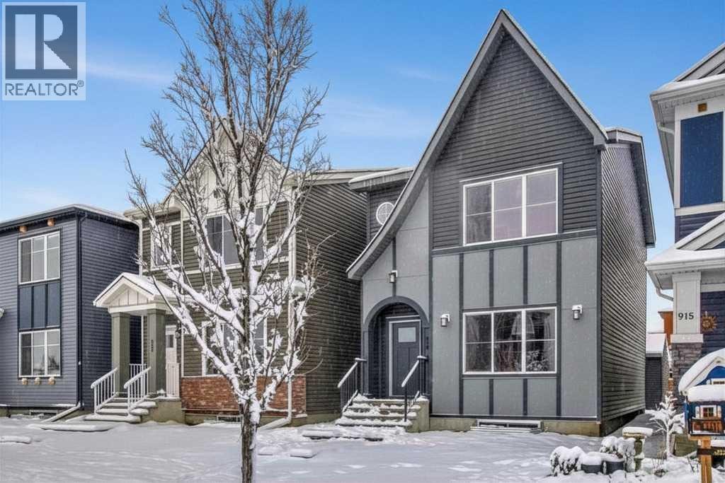919 Walgrove Boulevard SE — photo 1