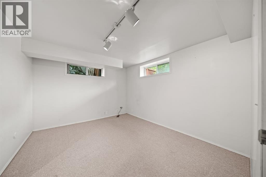 126 Douglas Glen Close SE — photo 21