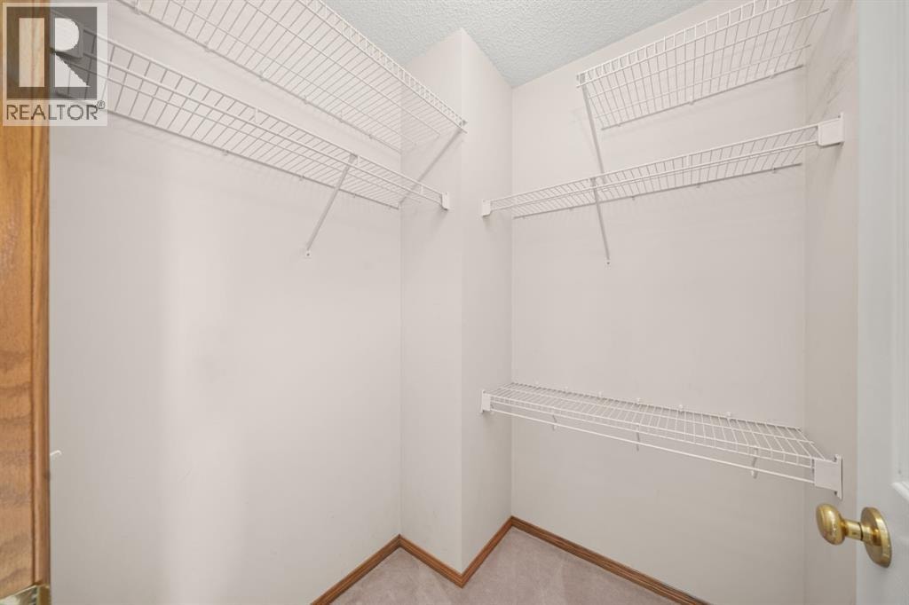 126 Douglas Glen Close SE — photo 16