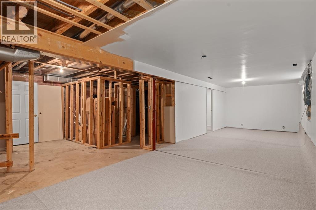 126 Douglas Glen Close SE — photo 23