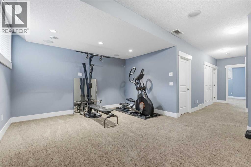 314 30 Avenue NE — photo 30