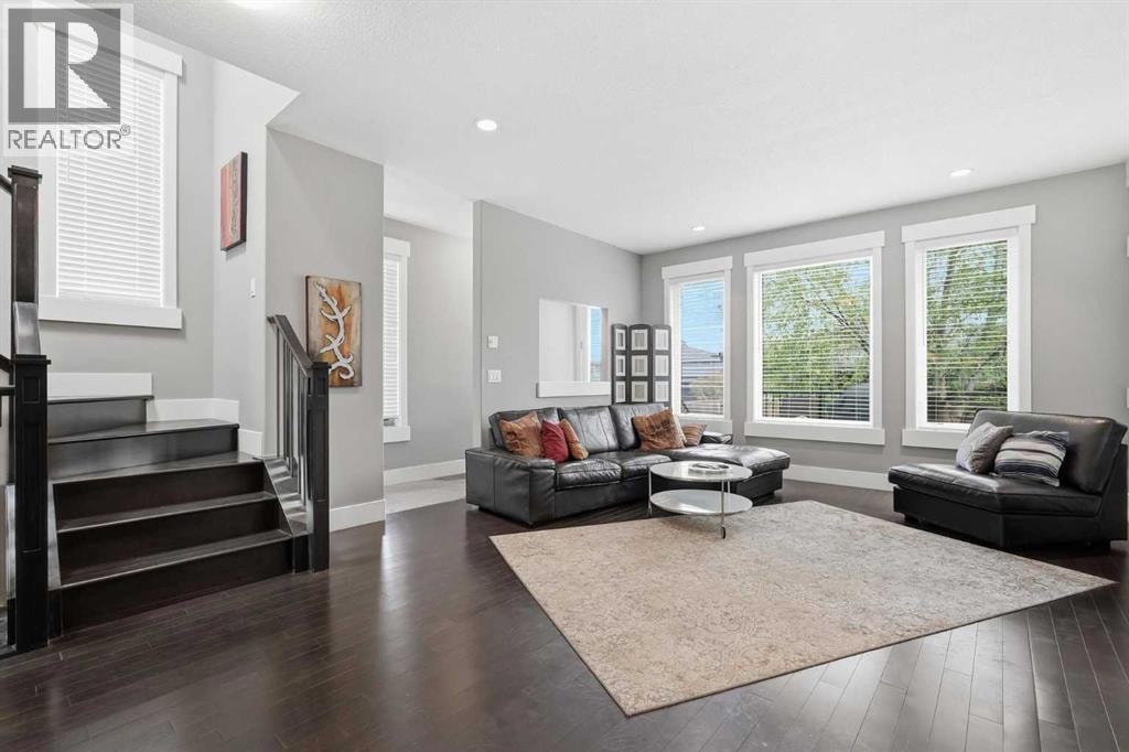314 30 Avenue NE — photo 10