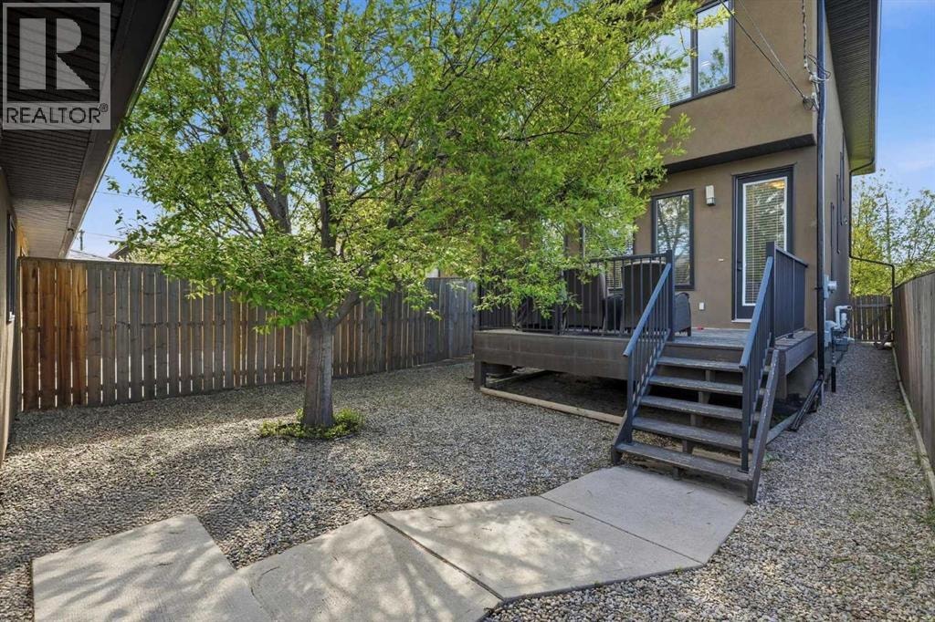 314 30 Avenue NE — photo 36