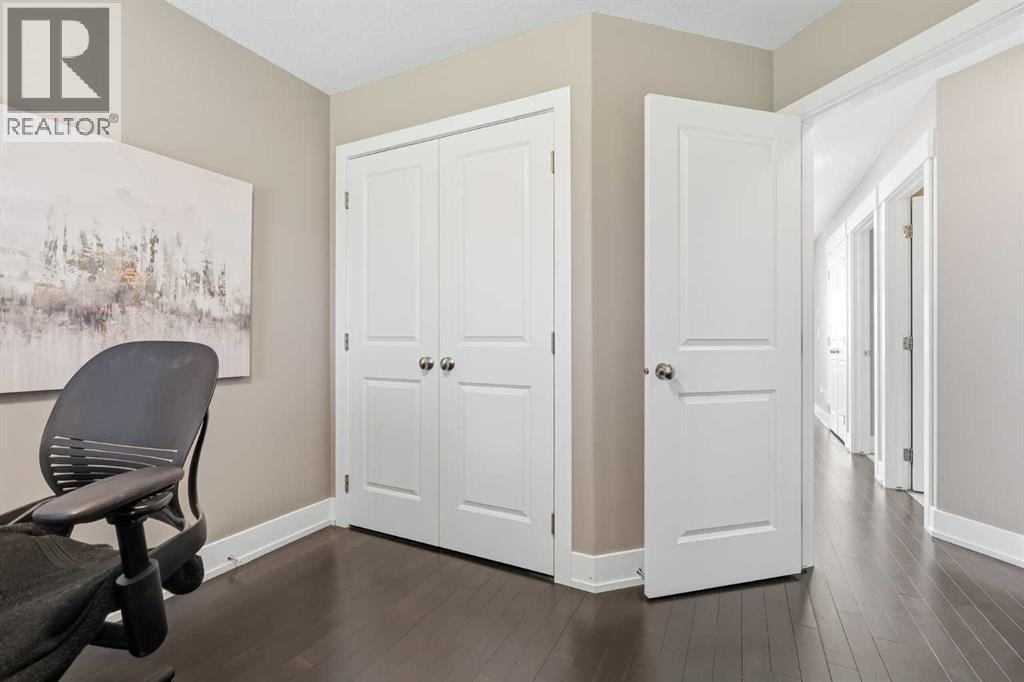 314 30 Avenue NE — photo 24