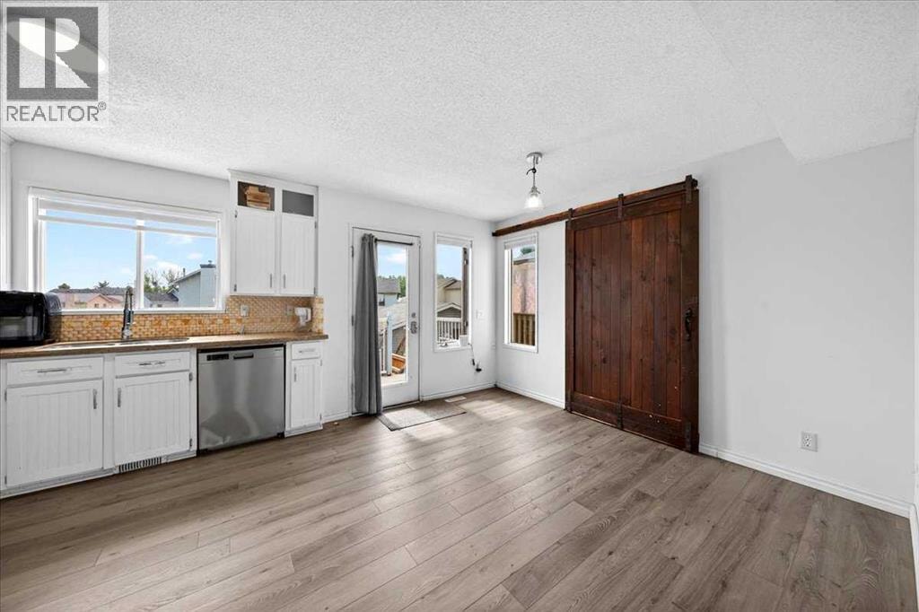6979 Laguna Way NE — photo 11
