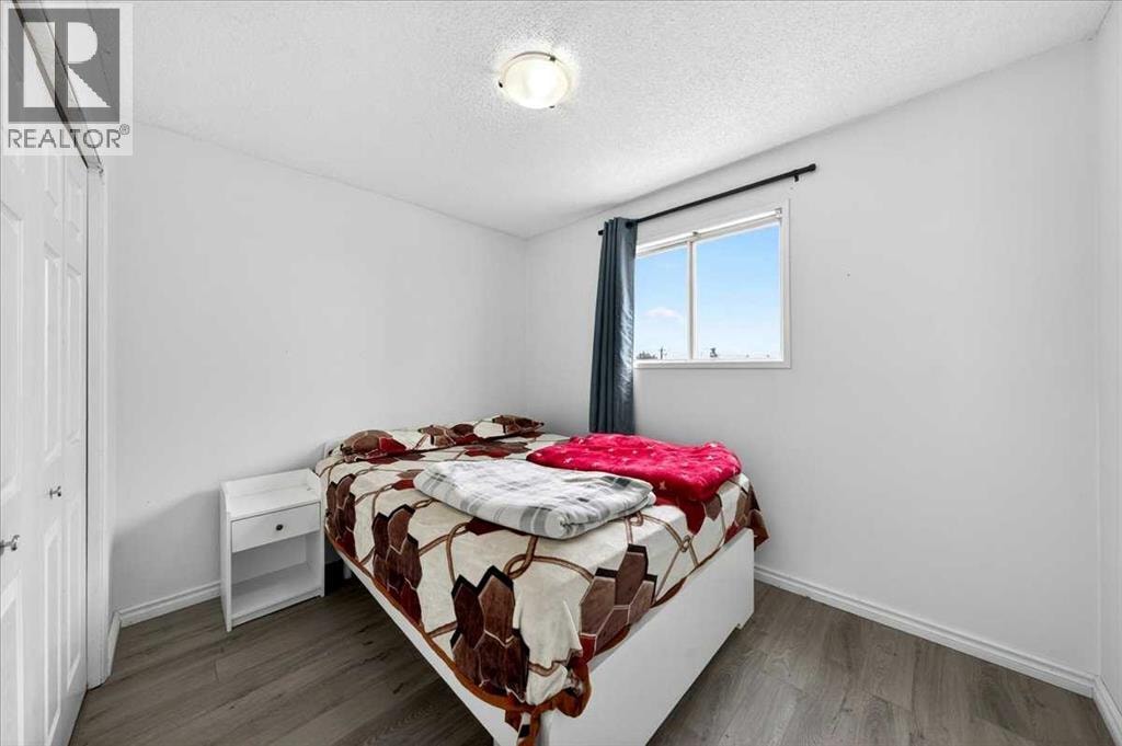 6979 Laguna Way NE — photo 25