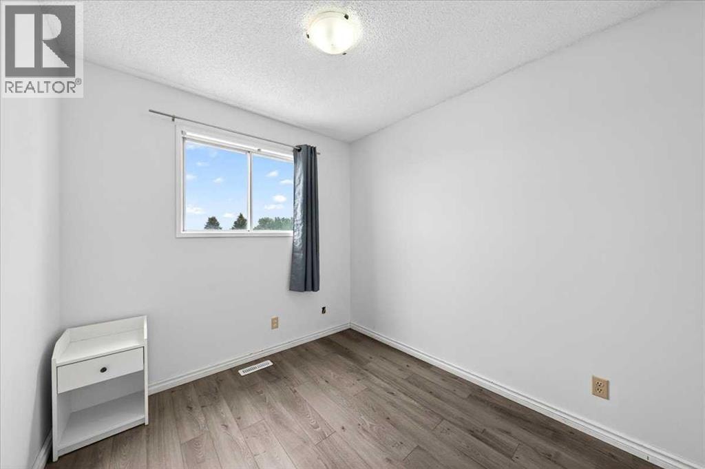 6979 Laguna Way NE — photo 27