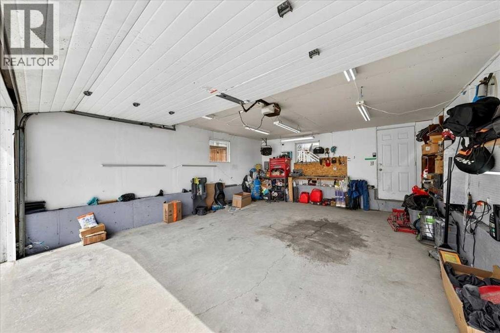 6979 Laguna Way NE — photo 44