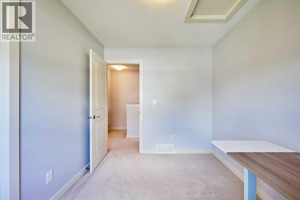 101, 355 Nolancrest Heights NW — photo 34