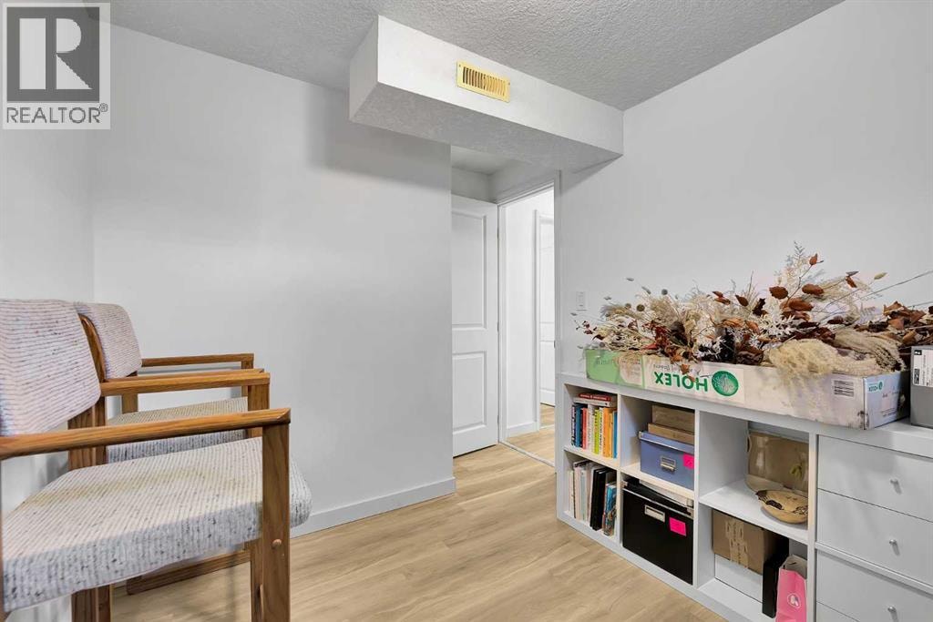 4115 Bowlen Street NW — photo 37