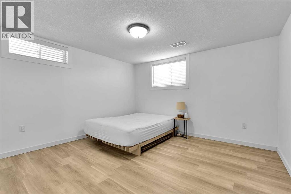4115 Bowlen Street NW — photo 34