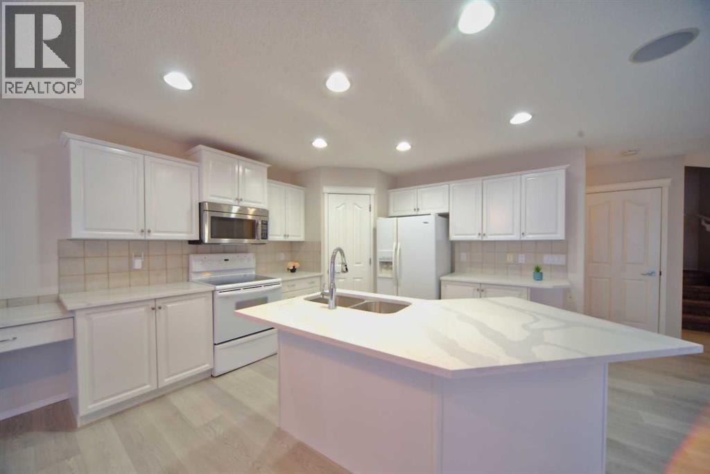 133 Panamount Court NW — photo 9