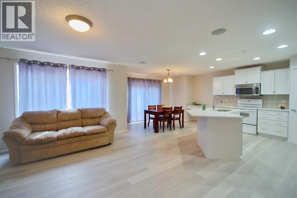 133 Panamount Court NW — photo 4