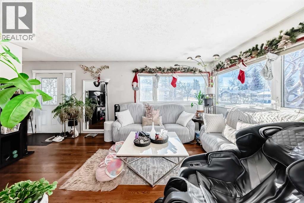 8222 Fairmount Drive SE — photo 16