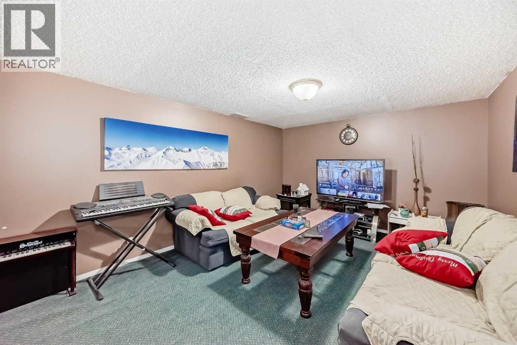 8222 Fairmount Drive SE — photo 29