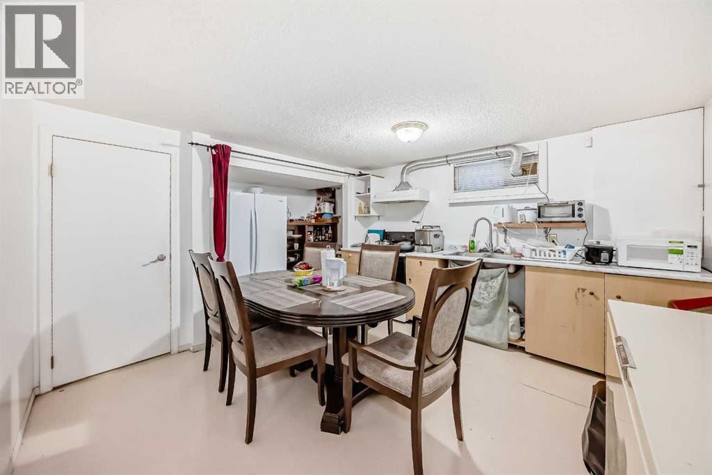 8222 Fairmount Drive SE — photo 31