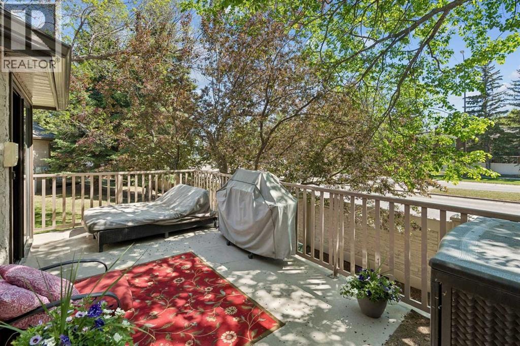 112 Oakbriar Close SW — photo 38