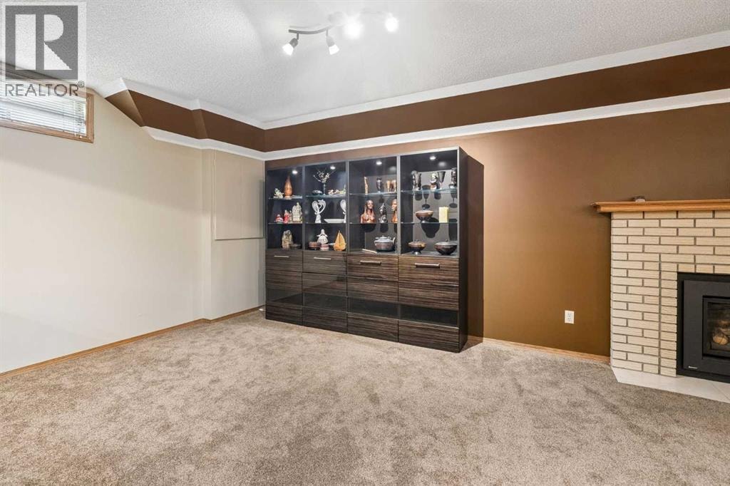 112 Oakbriar Close SW — photo 28