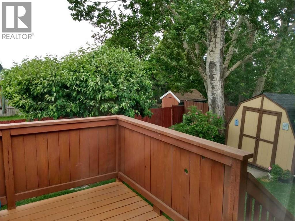 100 Doverglen Crescent SE — photo 15