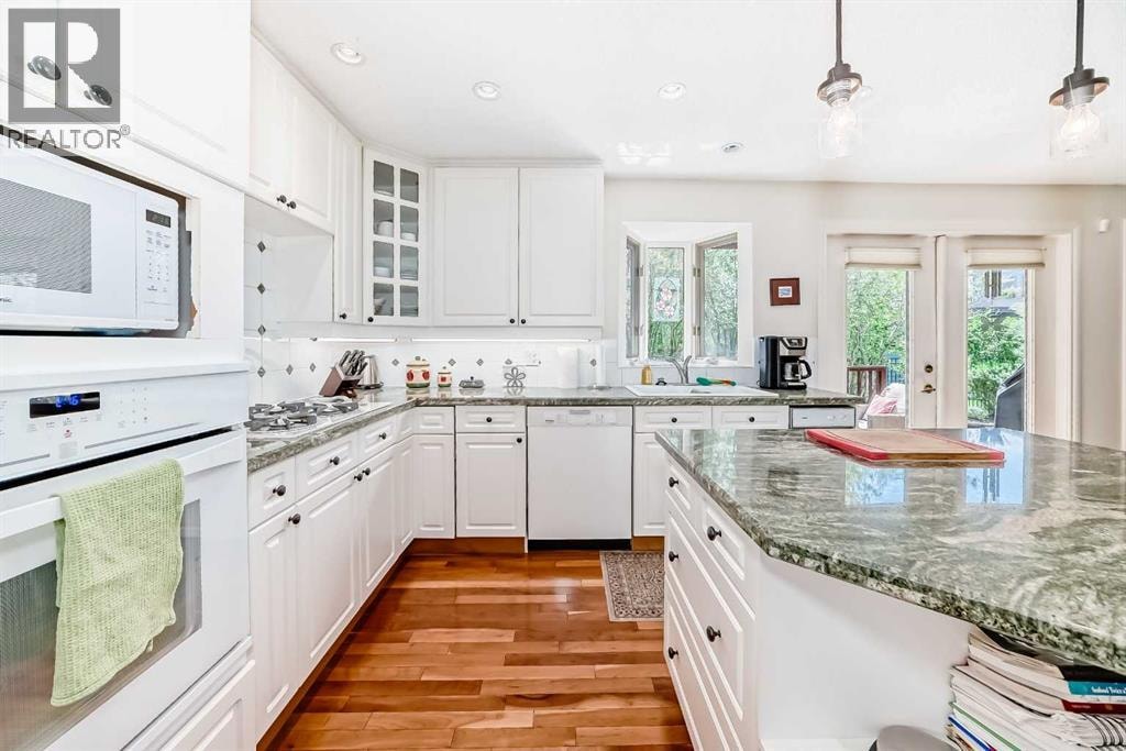 123 Varsity Estates Grove NW — photo 8